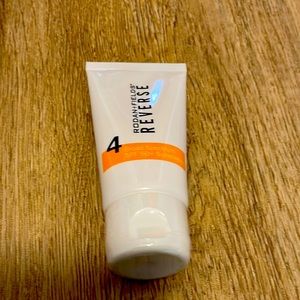 REVERSE Brightening Defense Fluid Lotion SPF 50